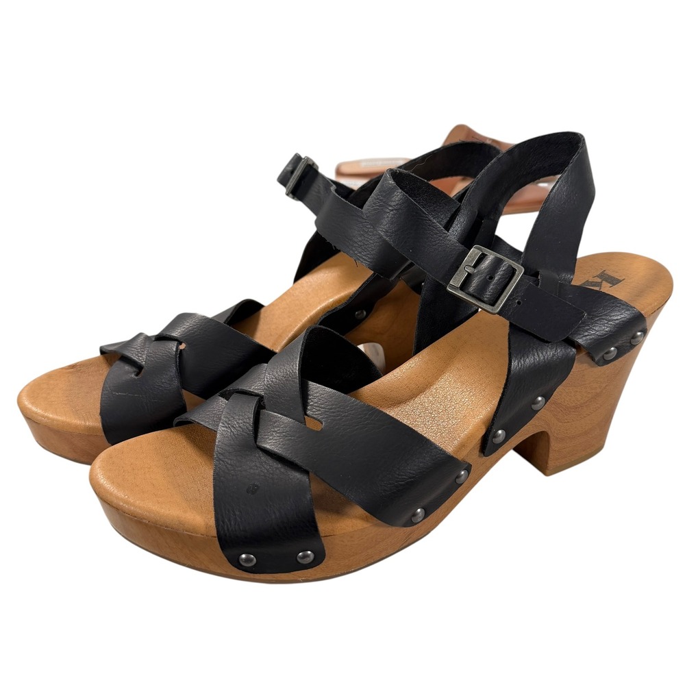 Korks Bagley Sandals Women's 11M Black Leather Studded Block Heel Platform Shoes